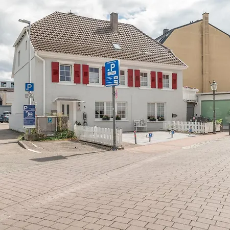 Schwarzwaldtani - Staedtle 3 Buehl (Rastatt)